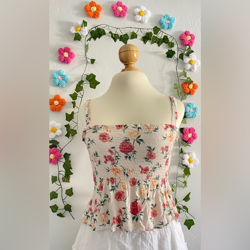 American Eagle floral flowy tank
